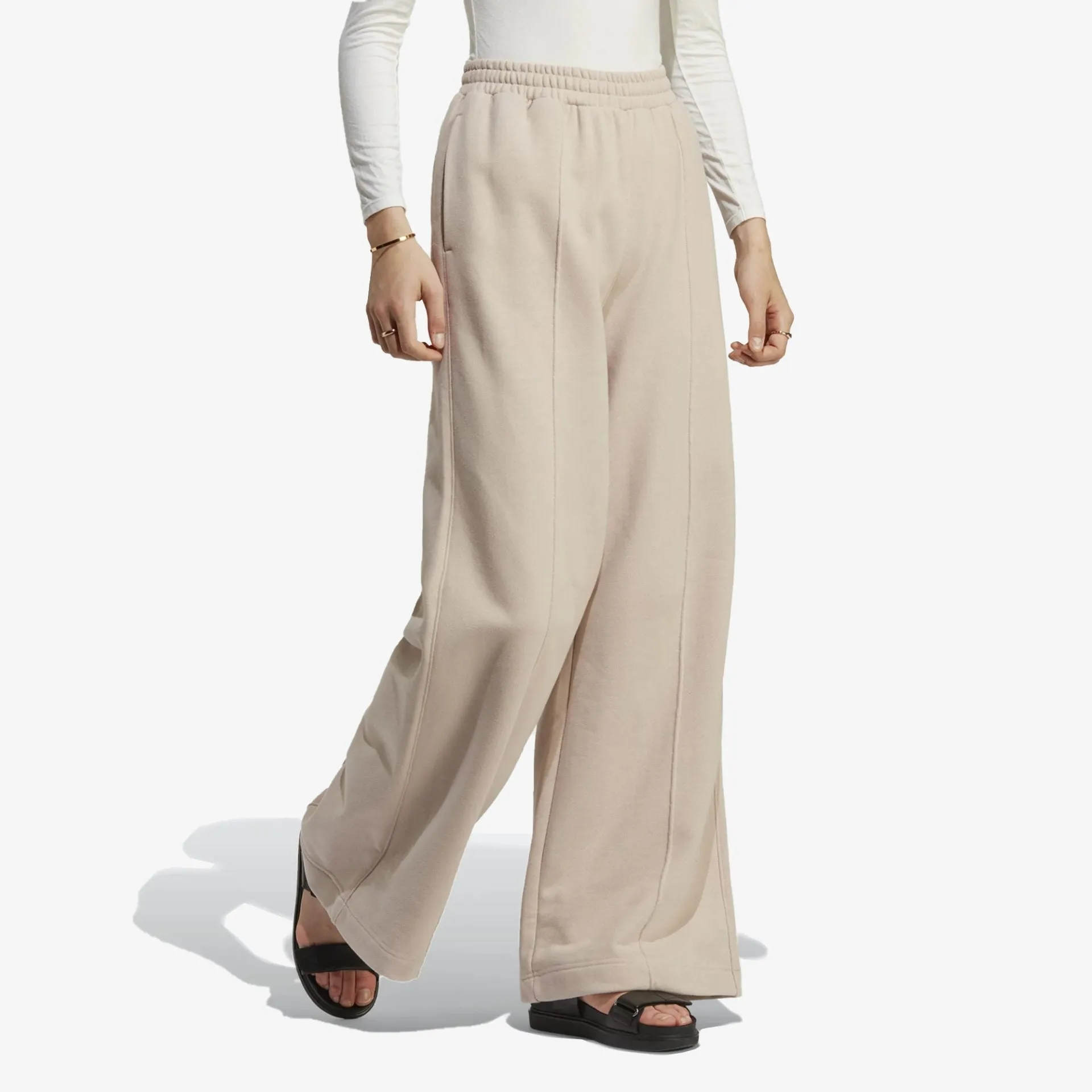 Adidas Originals | WMN'S PREMIUM ESSENTIALS PINTUCK PANTS { WODER TAUPE