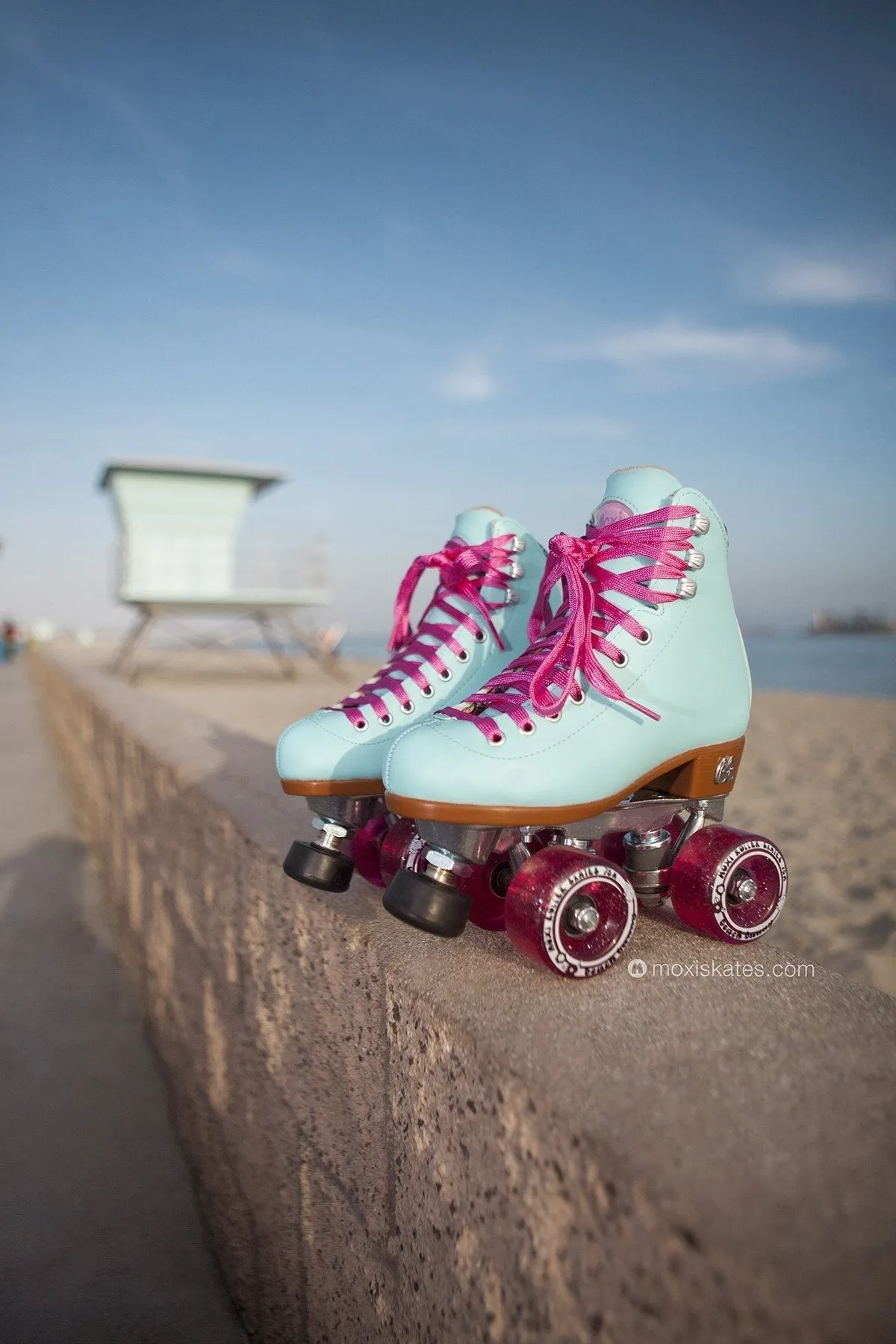 Moxi Beach Bunny Blue Sky Skates - ON SALE