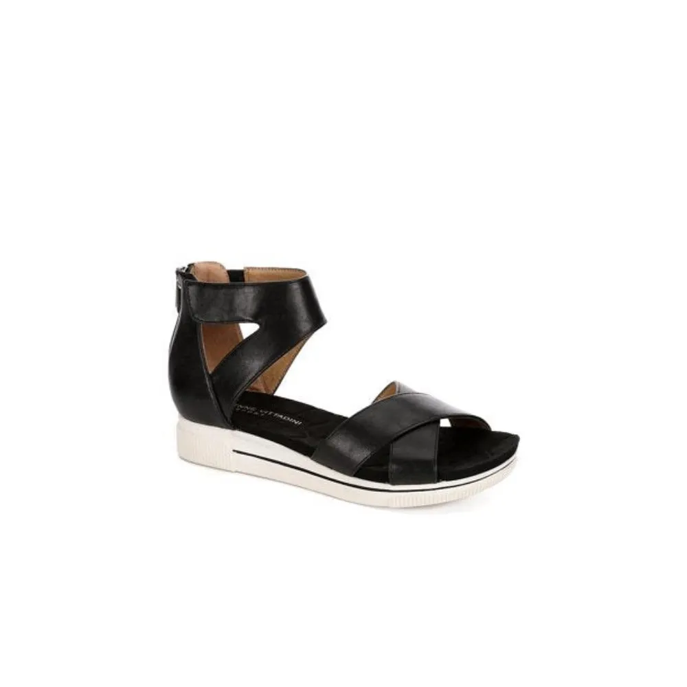 Women's Adrienne Vittadini Sport •Clint• Sandal Black 7M